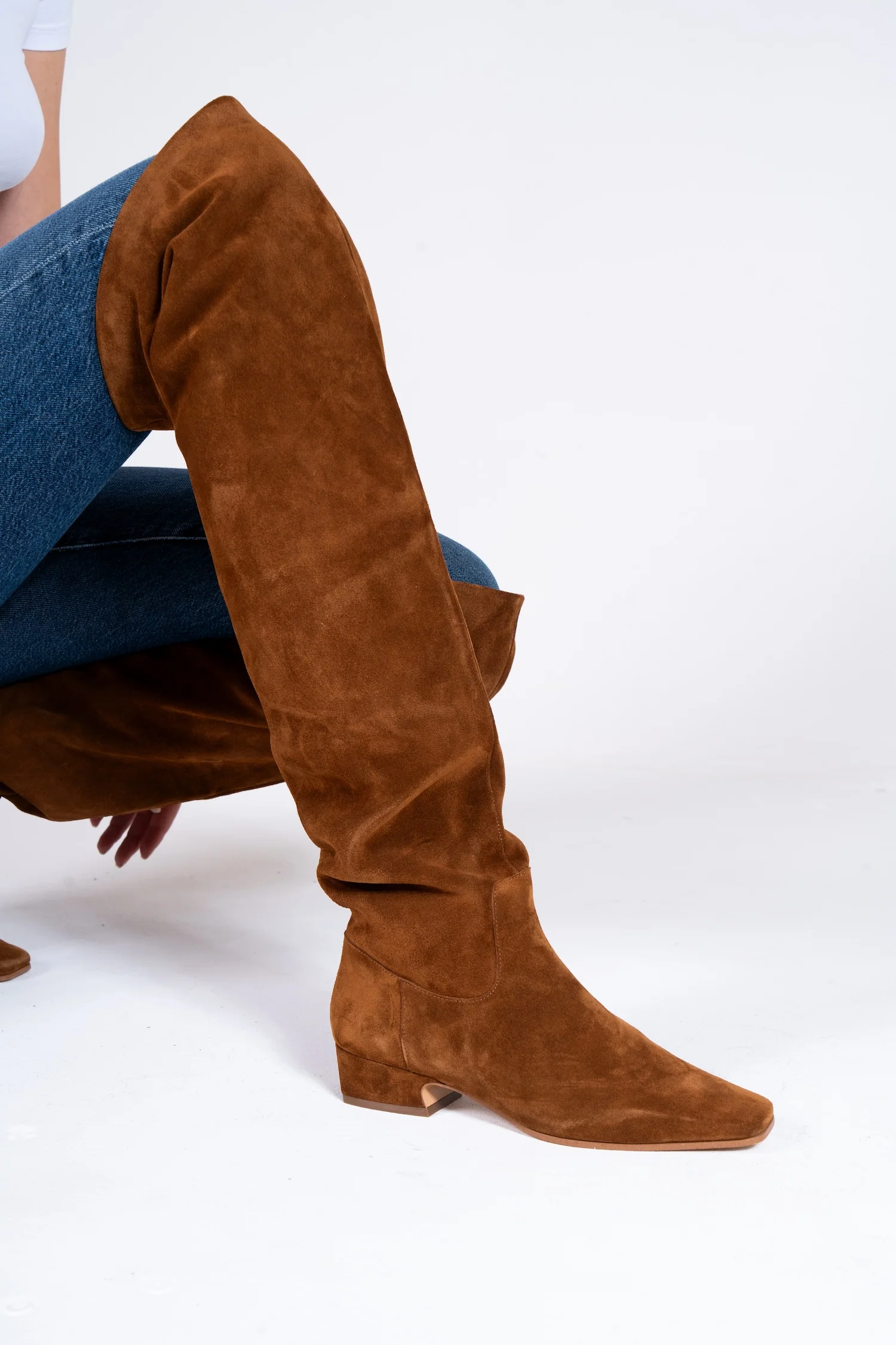 Fly Chestnut Suede - Image 7