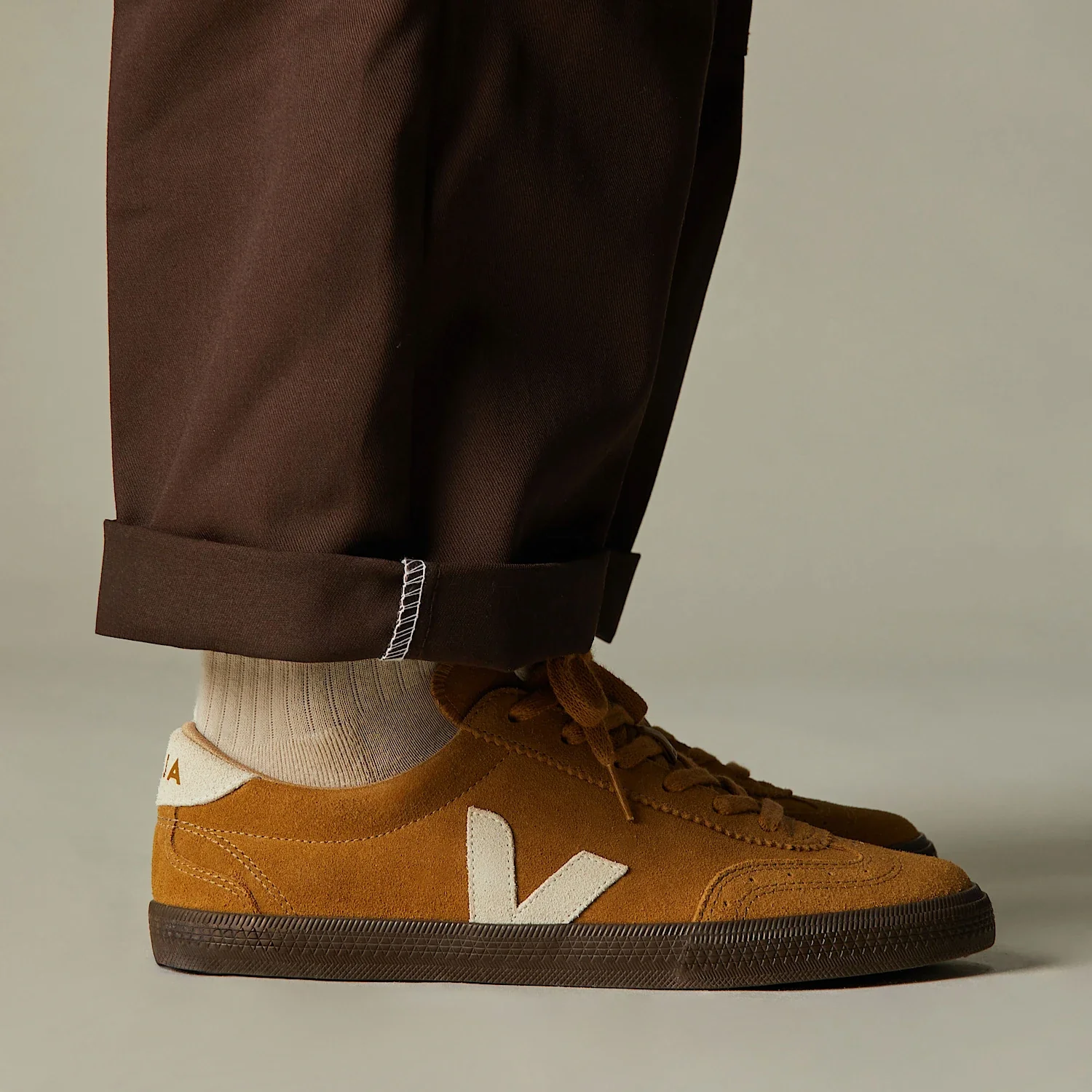 M Volley Tent Natural Eagle Suede - Image 4